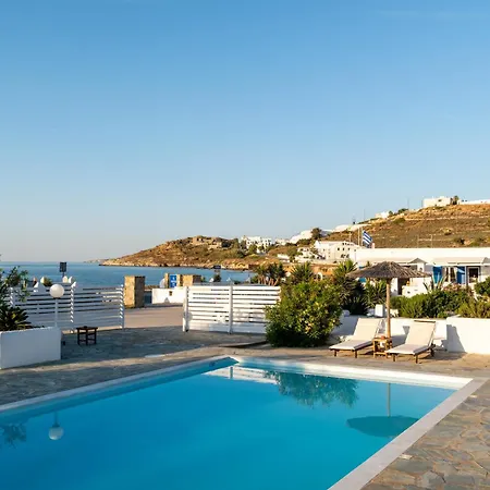 Hotel Paros By Kottas 3*