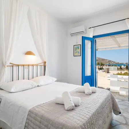 Hotel Paros By Kottas 3*