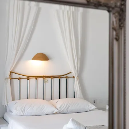 Hotel Paros By Kottas 3*