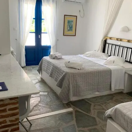Hotel Paros By Kottas 3*