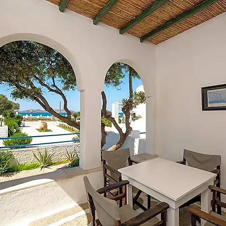 Hotel Paros By Kottas 3*
