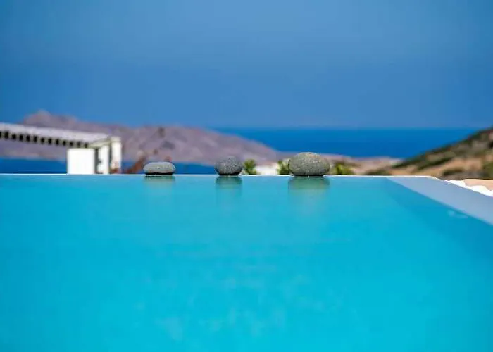 Hotel Paros By Kottas 3*
